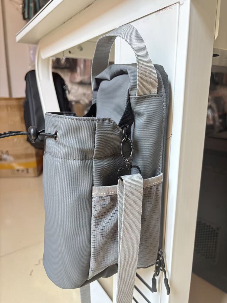 2025年 磁気ウォーターボトルポーチバッグ ジム専用 アウ - Magnetic Tank Bag のレビューと価格